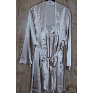 Chanteuse Intimates Chemise and Robe Set Blush Colored Size Medium